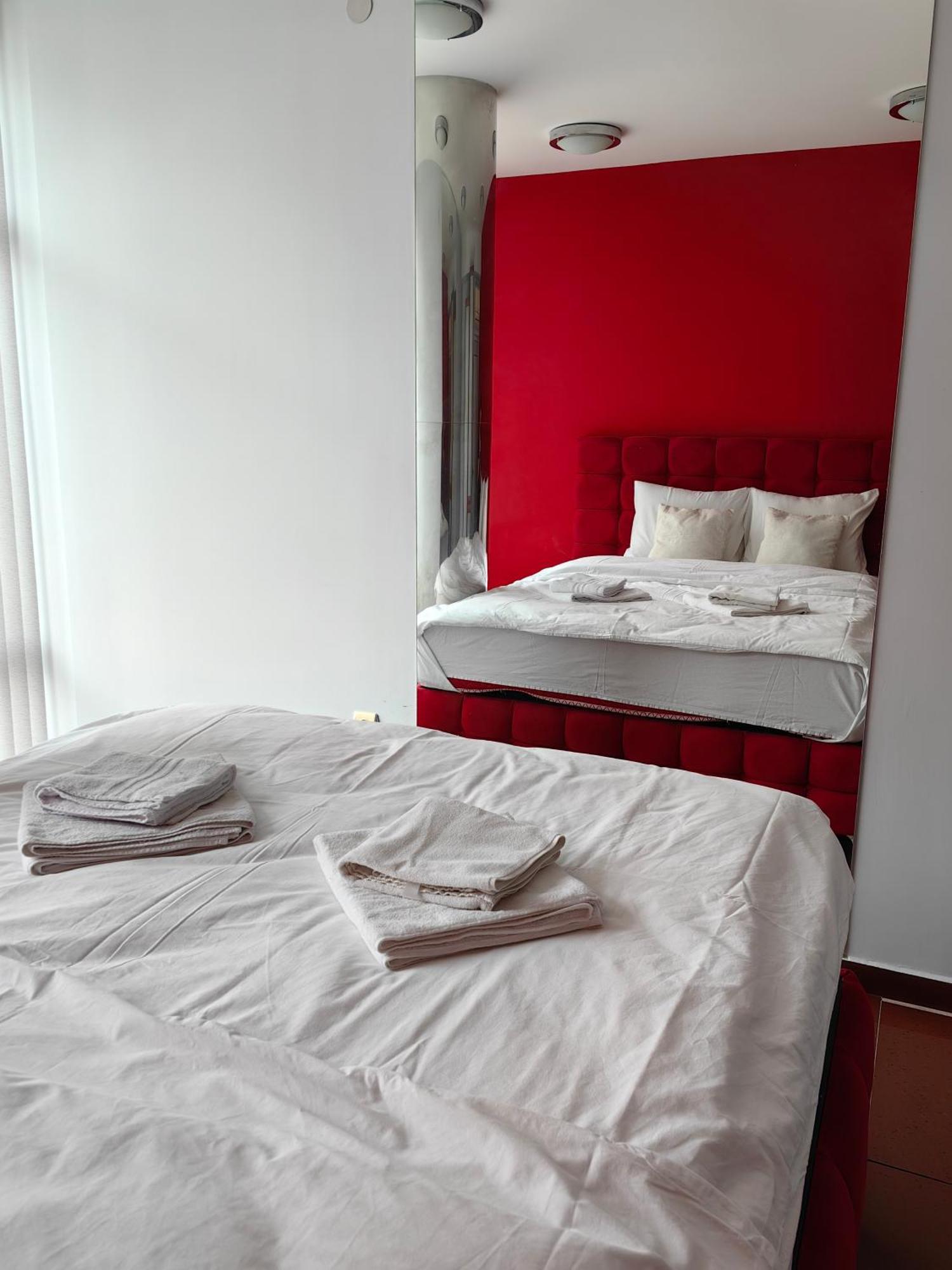 2 Bedrooms Apartment. Plovdiv Esterno foto